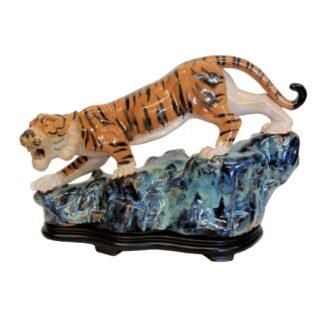 Hand-crafted Oriental Prowling Tiger, 31cm
