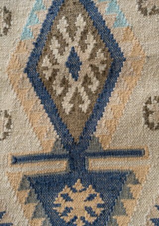 Isha Handloom Kilim Area Rug, 120 x 180cm - Image 3