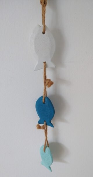Handcrafted String of Coloured Wood Fish. 95 x 4cm - Image 3
