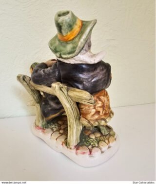Vintage Man Smoking a Pipe Ornament, 20cm - Image 4