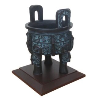 Handcrafted Oriental Bronze Ding/Pot