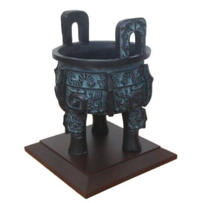 Handcrafted Oriental Bronze Ding/Pot